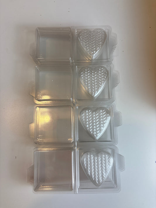 20 X Heart Shaped 12g Clamshells NEW